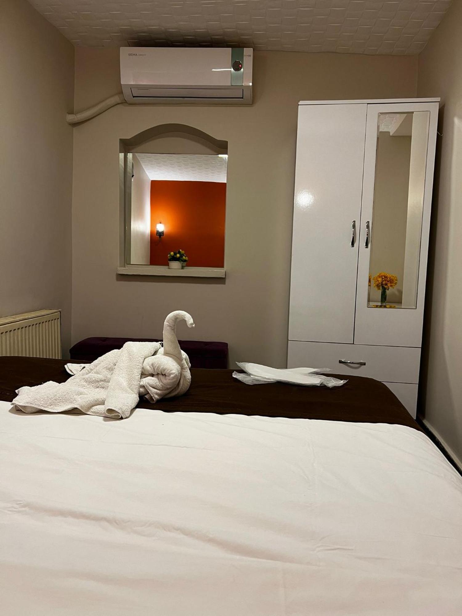 Taksim Bricktown Suite Estambul Exterior foto